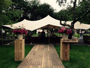 Mooie tent voor een mooie bruiloft | Etenswaar catering Eindhoven